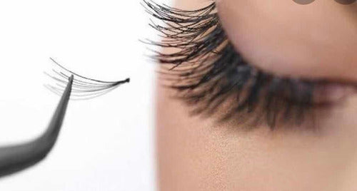 Pegamento Para Pestañas Postizas 1x1 Grupo Tira Erika 30ml Color Negro