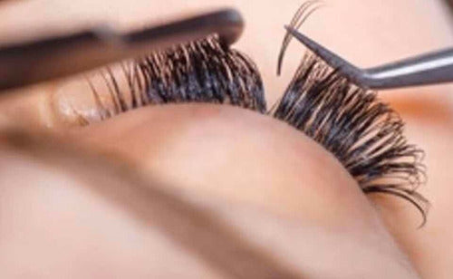 Pegamento Para Pestañas Postizas 1x1 Grupo Tira Erika 30ml Color Negro